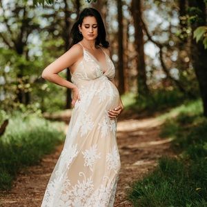 MATERNITY dress for photo shoot or shower
